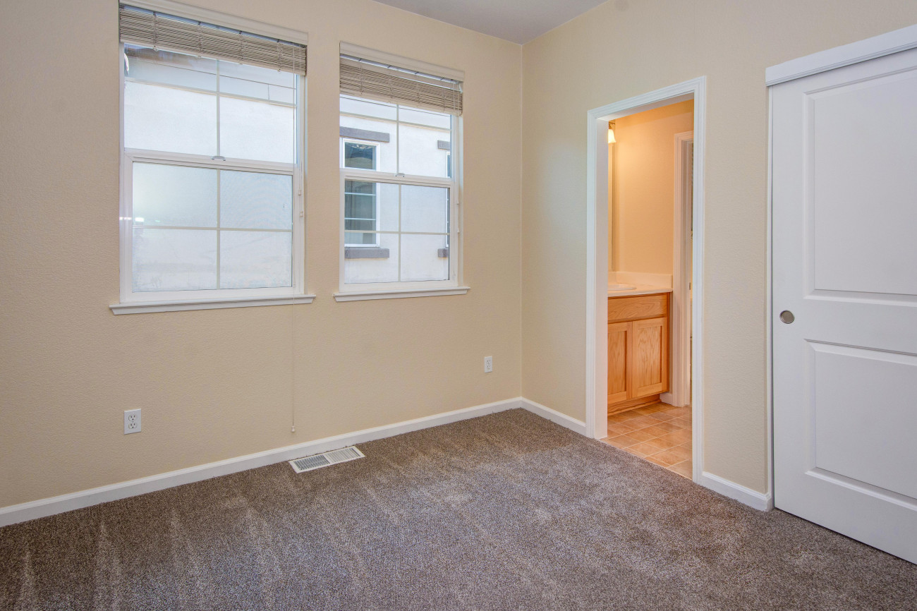 1610 Chamberlain-25.jpg